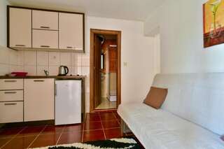Апартаменты Apartments Kentera Свети-Стефан Апартаменты с 2 спальнями и балконом-4